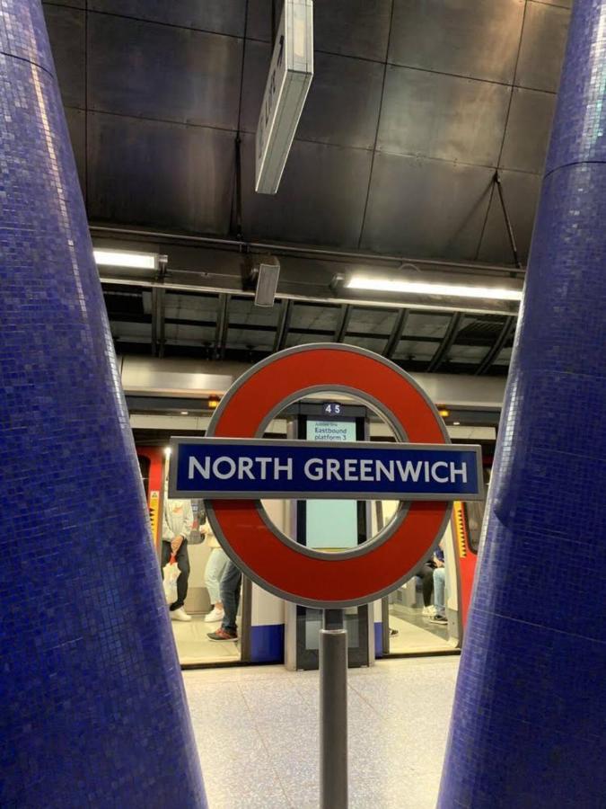 Elegant & Spacious Parkside 2-Bedroom 2-Bathroom Flat In Period Building On Blackheath Common - Private Entrance, Great Greenwich Location, Easy For O2 Arena And City! London Exterior foto